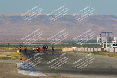 media/Aug-13-2023-CRA (Sun) [[1cfc37a6fb]]/Race 4 400 Superbike/Race/